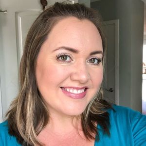 Meet your Posher, Monica